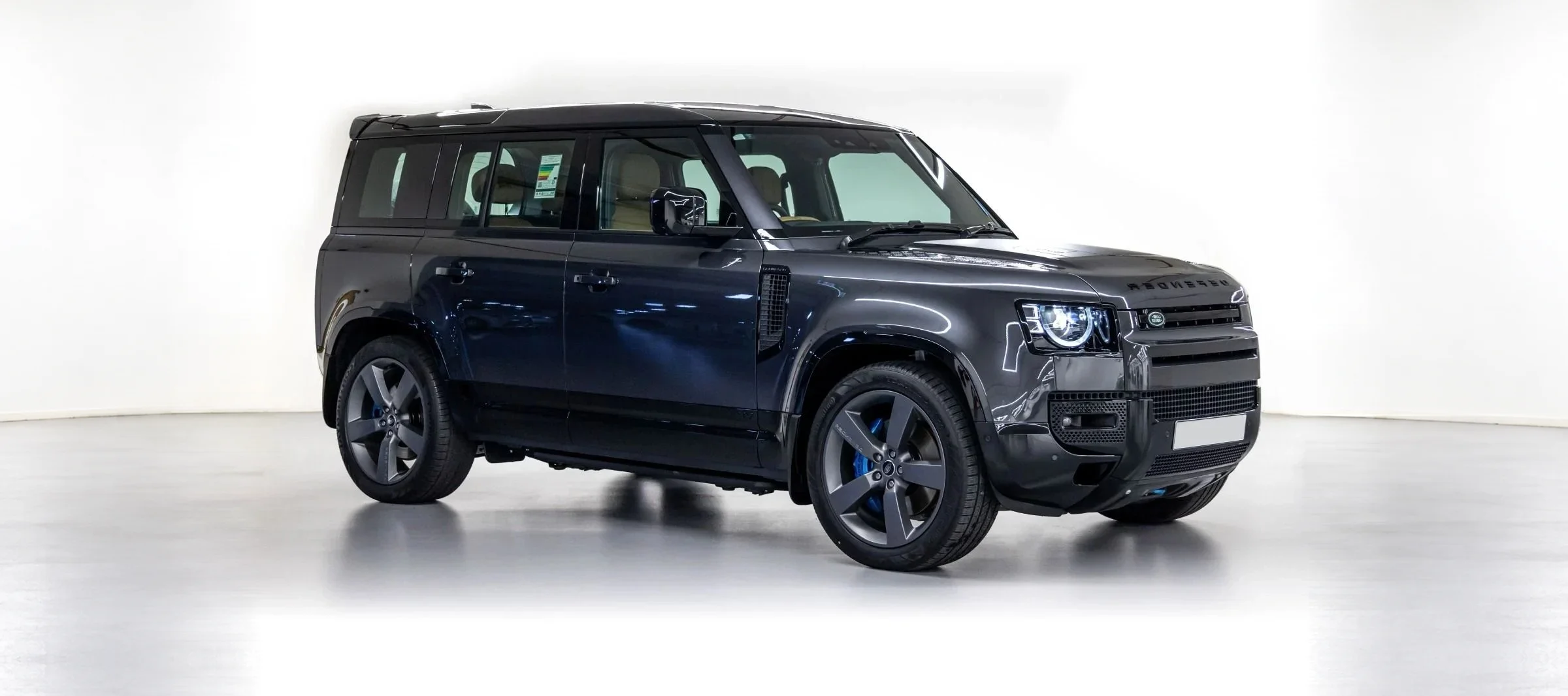 Land Rover Defender 2025